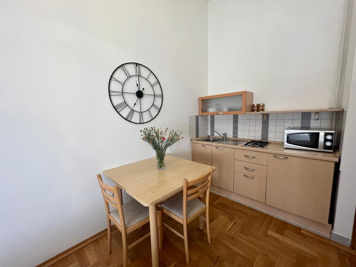 Apartments 4 Karla Загреб Экстерьер фото